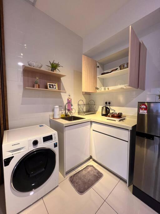 Modern Suites IArte@Mont Kiara I2B1.5B I3 PAX Kuala Lumpur Exterior foto