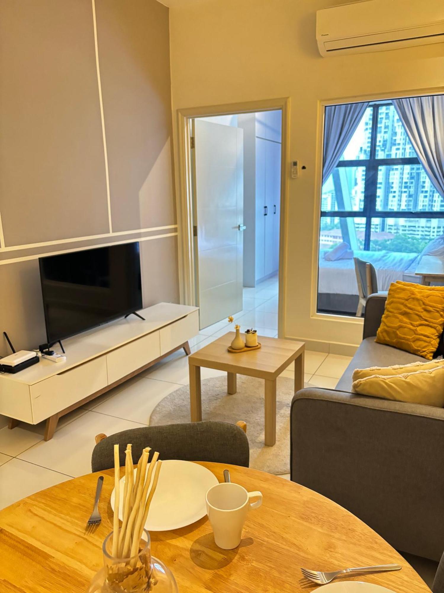 Modern Suites IArte@Mont Kiara I2B1.5B I3 PAX Kuala Lumpur Habitación foto